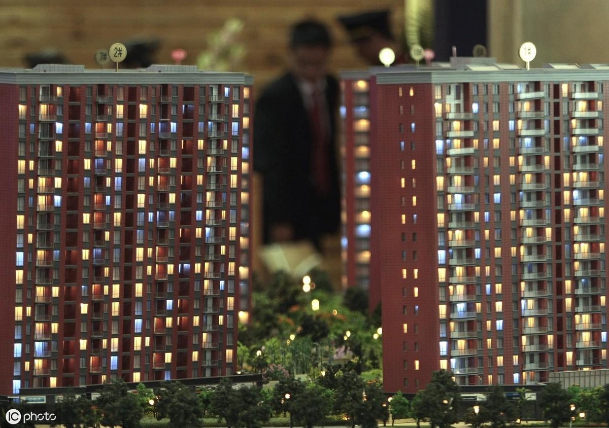 公寓房政策最新與探尋小巷特色小店，環(huán)境魅力的揭秘