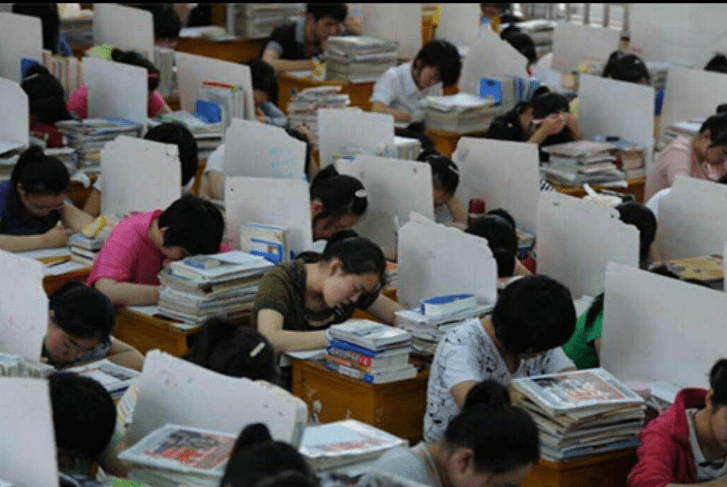 澳門一碼一肖一恃一中354期,專家解析意見_時(shí)尚版13.804