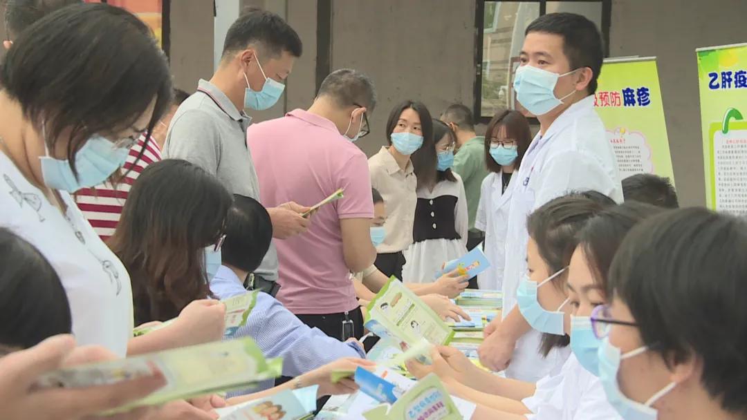 新冠自費最新，旅行冒險中的內心平靜探尋