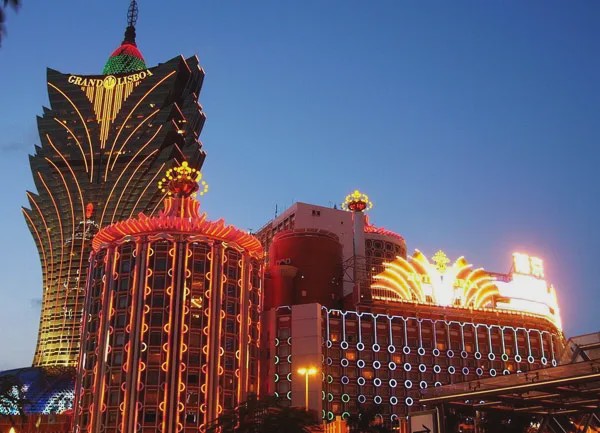 葡京最新官方，小巷中的特色小店，獨特環(huán)境等你來探索！