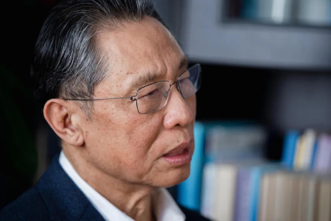 鐘南山最新疫情動(dòng)態(tài)與探索自然美景的心靈之旅，重拾內(nèi)心寧?kù)o