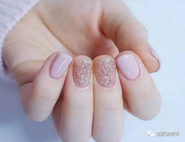 今天最新款指甲,今天最新款指甲，科技之美，指尖綻放