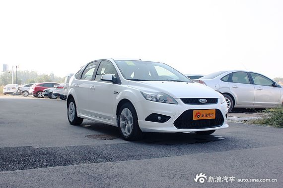 無錫新福克斯優(yōu)惠來襲，小巷深處的汽車愛好者福音