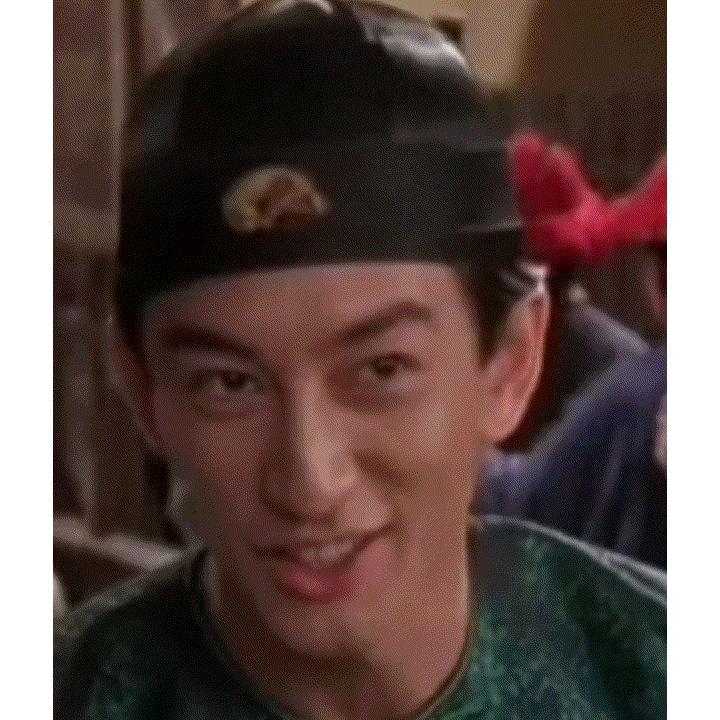 周星馳最新動態(tài),周星馳最新動態(tài)，星光下的溫馨日常