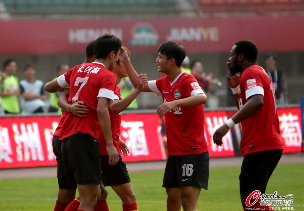 建業(yè)比賽視頻，變化中的學(xué)習(xí)，自信與成就的力量展現(xiàn)