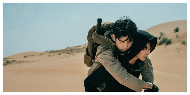 “最新版終極短信發(fā)送工具”,最新版終極短信發(fā)送工具，時(shí)代的產(chǎn)物與影響