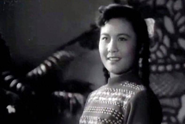 演員周寶珊，演藝之路的閃耀之星