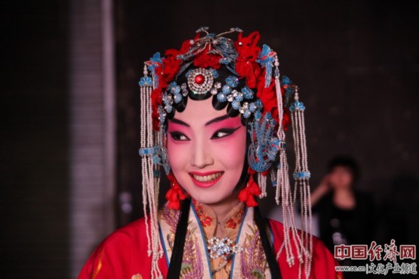 青年京劇演員，傳承與創(chuàng)新的力量，演繹國粹的魅力