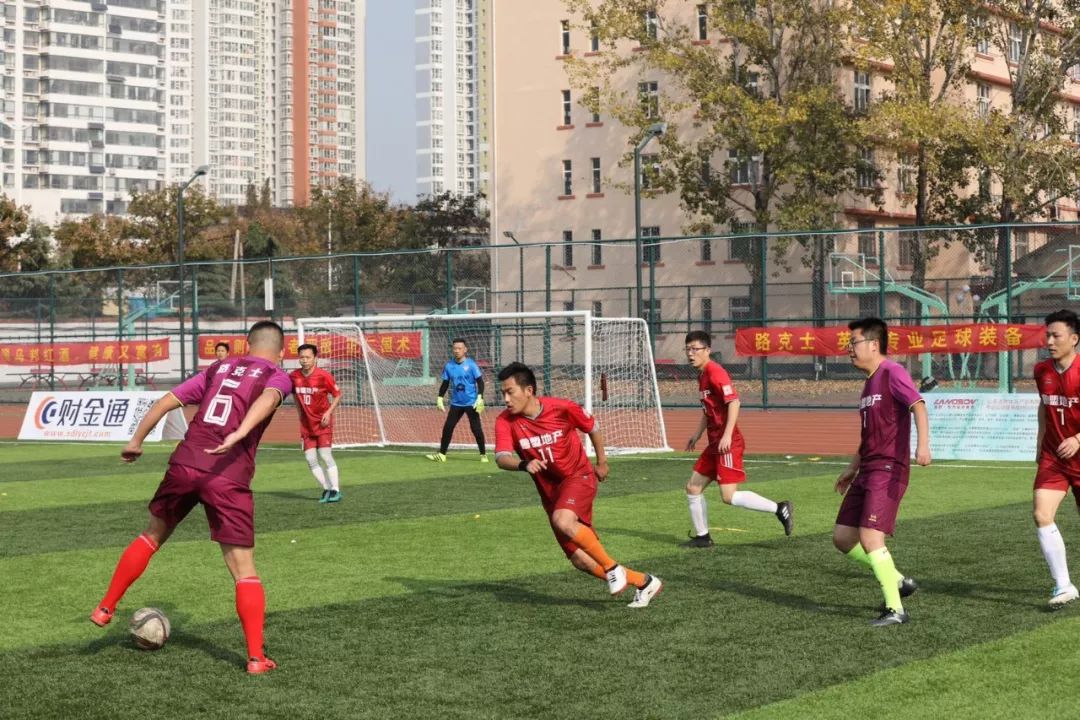 臨沂足球比賽，熱血激情，全城因足球而沸騰！