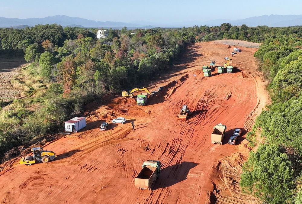 昌赤一級公路最新進(jìn)展及暖心故事概述