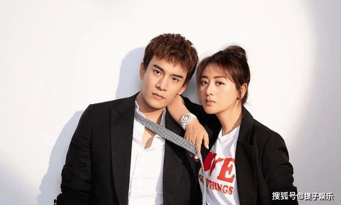 姐弟戀明星的日常趣事與風(fēng)采展示