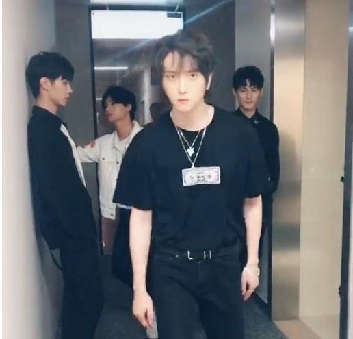 陳情令小演員探秘隱秘寶藏與特色小店的奇妙之旅