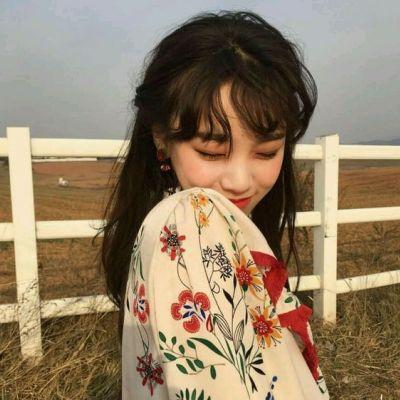 QQ2017最新女性頭像，時代風尚的映照