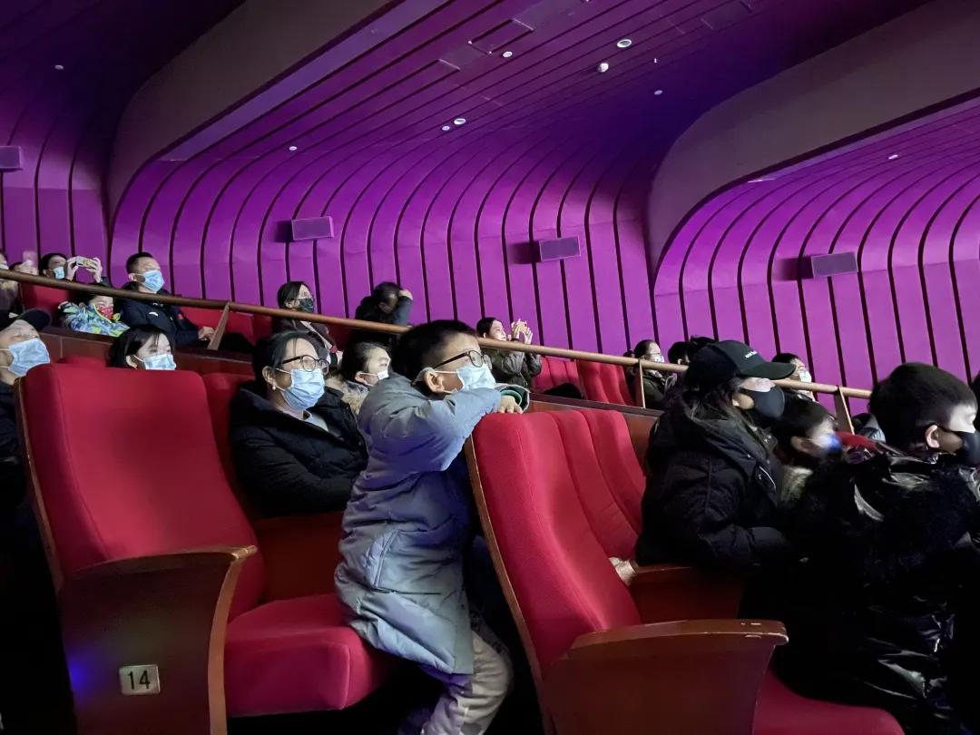 小董的演員之路，多維度觀點分析