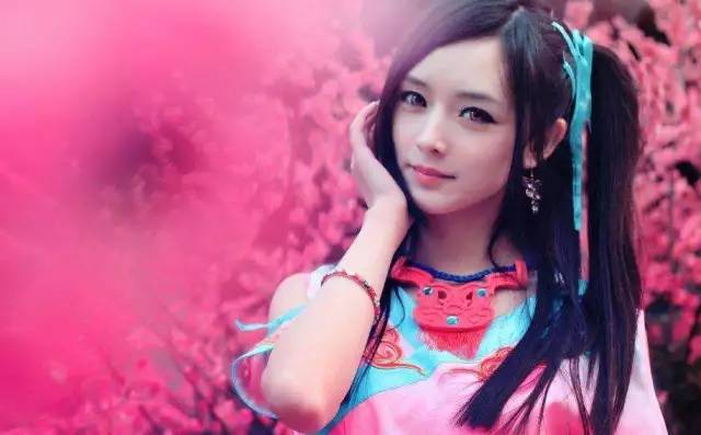 米白榮驍宇最新更新,米白榮驍宇最新更新，探索前沿科技與時(shí)尚交融的新領(lǐng)域