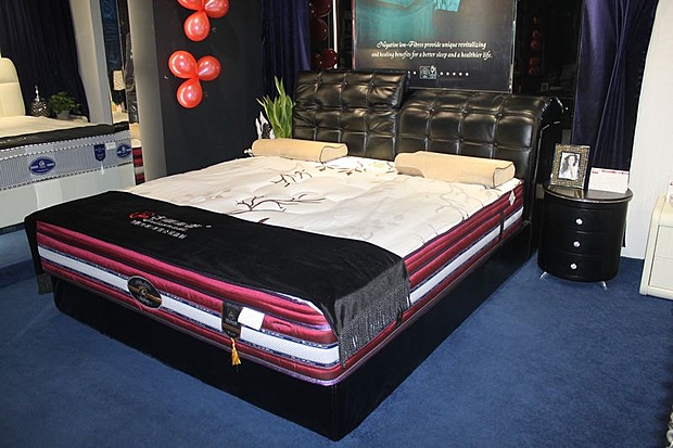 最新床架，時(shí)尚舒適的首選之選