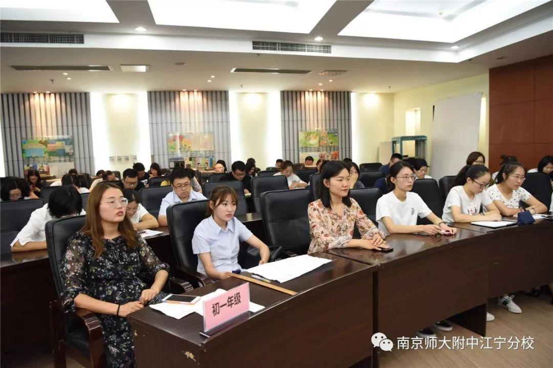 挑戰(zhàn)中成長(zhǎng)，變化中綻放，比賽感想詩的魅力之旅