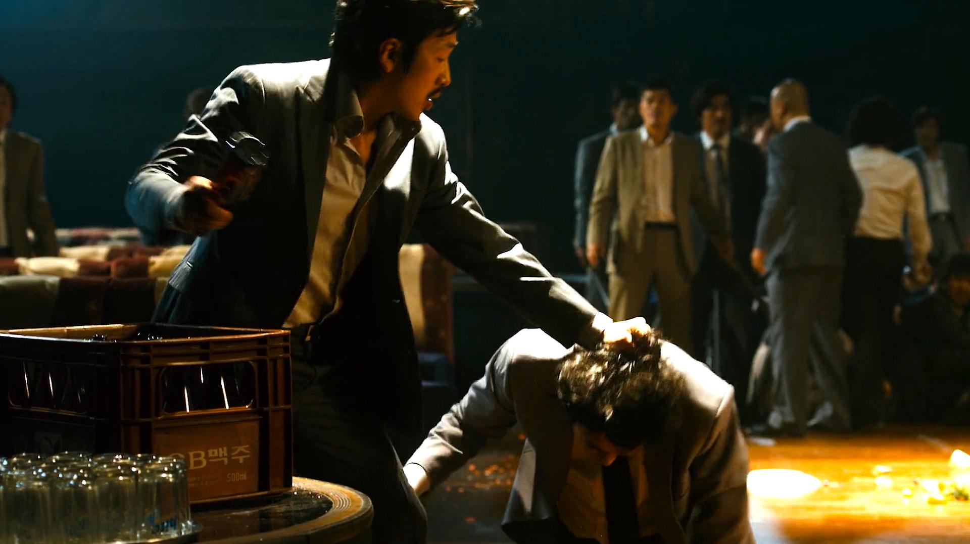 新派黑幫電影中的前沿科技盛宴，未來(lái)生活魅力體驗(yàn)之旅