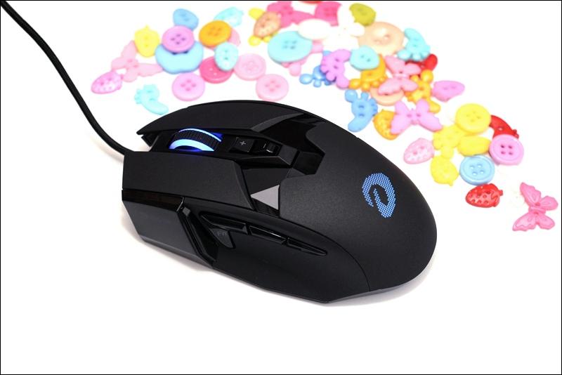 技術(shù)革新與市場(chǎng)爭(zhēng)奪焦點(diǎn)，上市鼠標(biāo)引領(lǐng)行業(yè)潮流