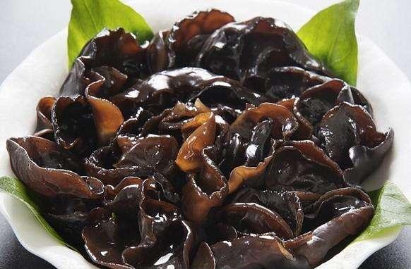 黑木耳價格探秘，小巷深處的食香奇緣