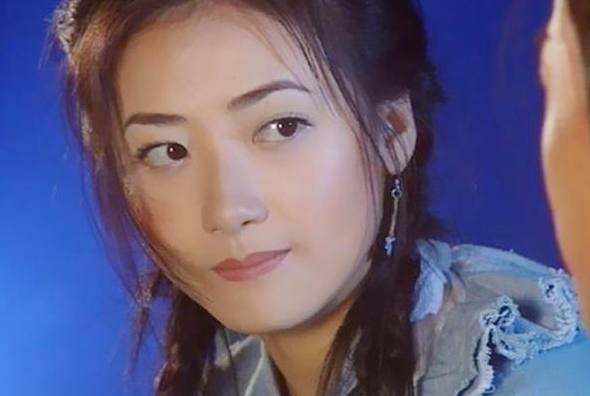 時(shí)尚綻放與個(gè)性展現(xiàn)，新版如花風(fēng)采的魅力展現(xiàn)