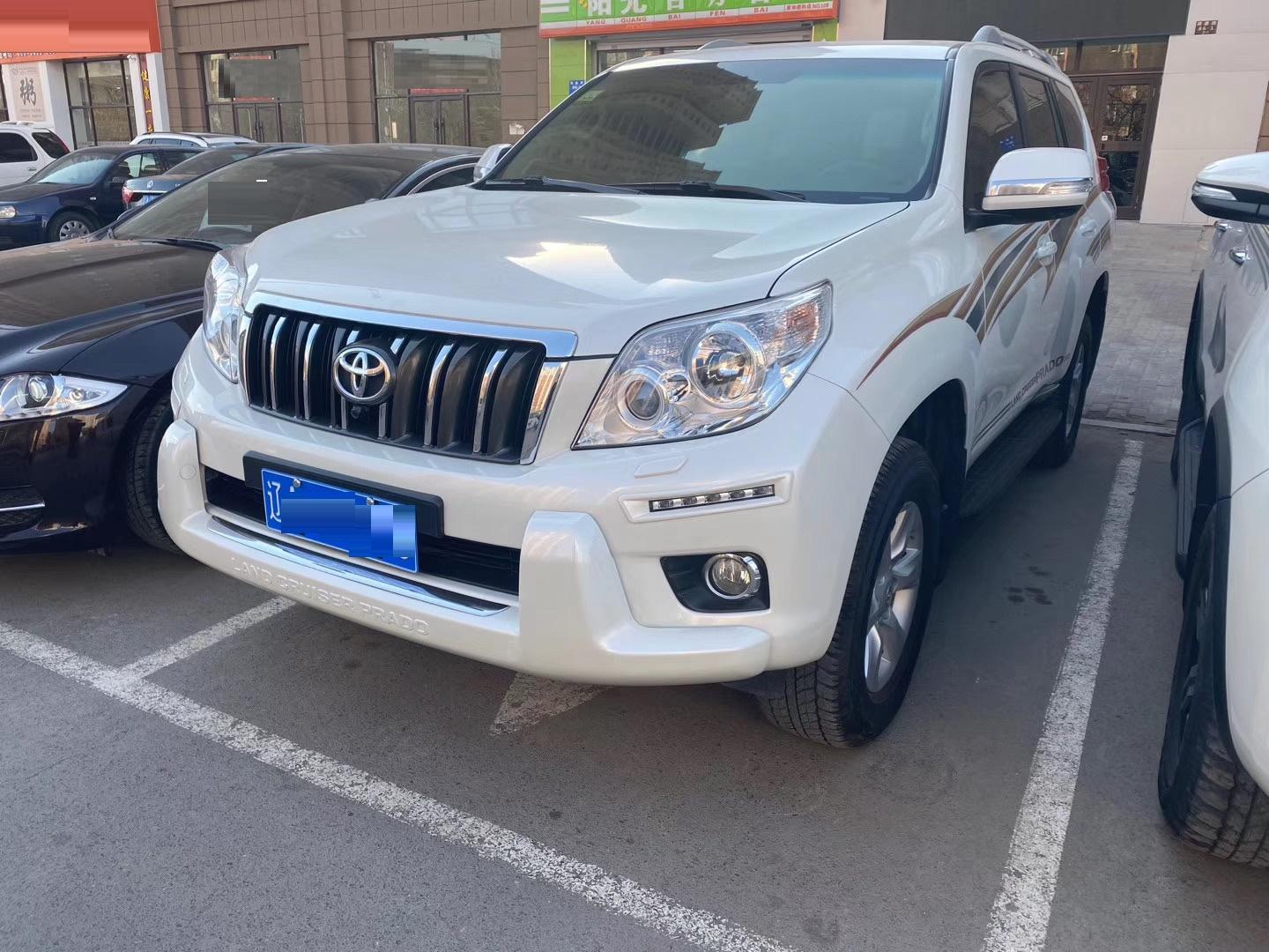 普拉多二手車市場新動態(tài)，科技重塑越野經(jīng)典，引領(lǐng)新生活