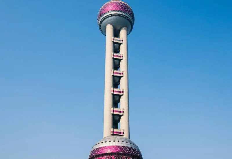 東方明珠電視塔的高度與尋找內心平靜的自然美景之旅