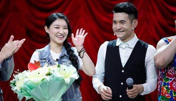 二人轉(zhuǎn)明星的高科技革新之旅，科技魅力與無限體驗