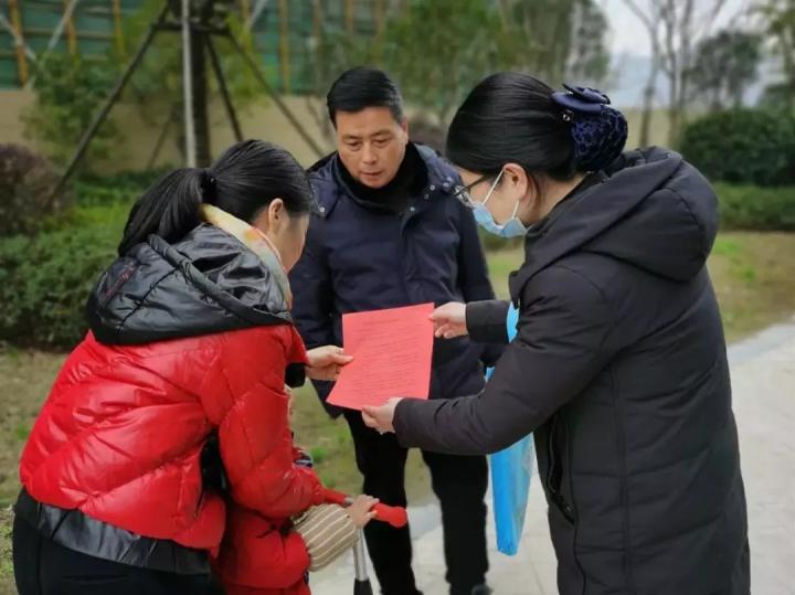 最新疫情動(dòng)態(tài)下的驚喜發(fā)現(xiàn)，小巷特色小店抗疫風(fēng)采