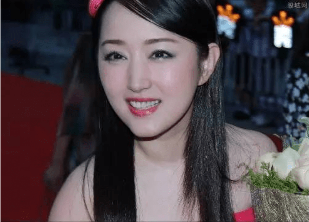 年齡最小的女明星，自信、學(xué)習(xí)與成就的力量閃耀星途