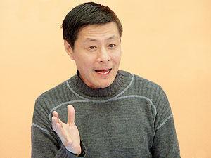 相聲演員李偉，舞臺上的魅力與精湛技藝