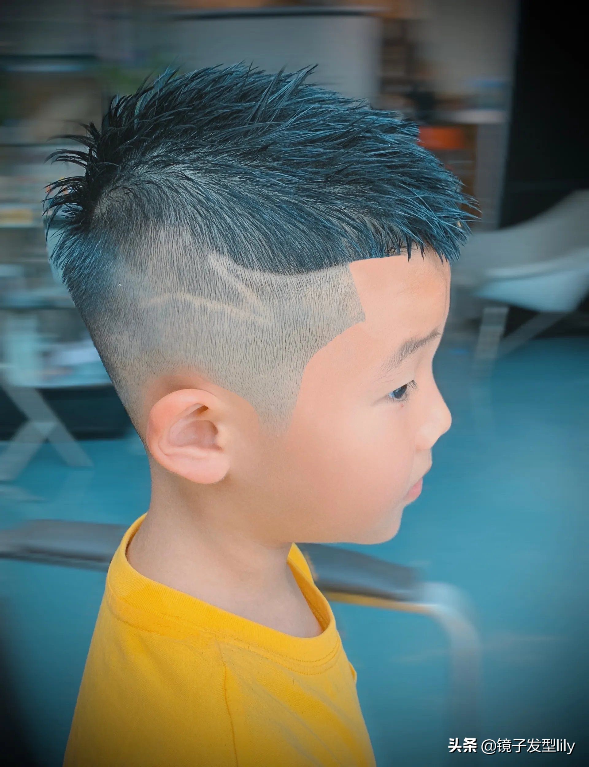 科技塑造時(shí)尚潮流，寶寶男孩最新發(fā)型圖片引領(lǐng)未來造型趨勢(shì)