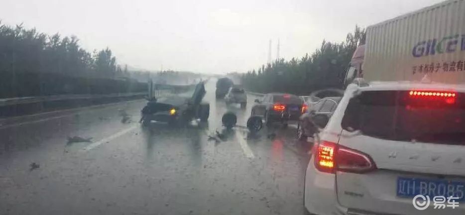 濟(jì)寧高速車禍最新消息，科技引領(lǐng)未來，智能護(hù)航安全之路