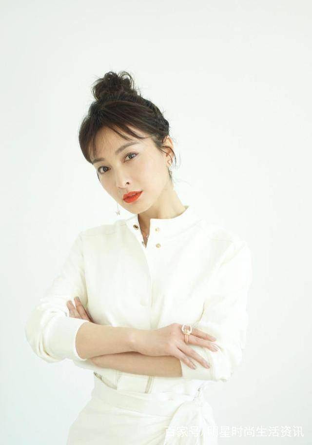 吳昕最新發(fā)型與旅行探索的雙重魅力圖片集