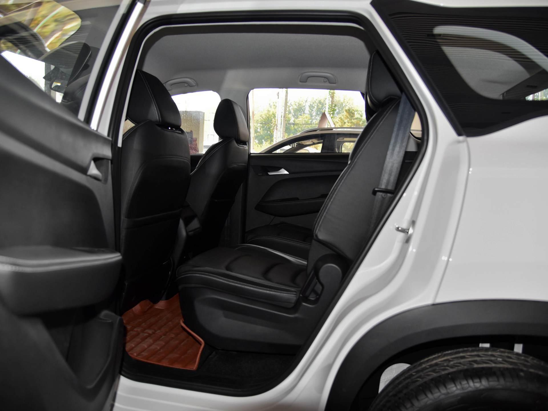 未來駕駛體驗革新之作，最新汽車座椅設(shè)計亮相