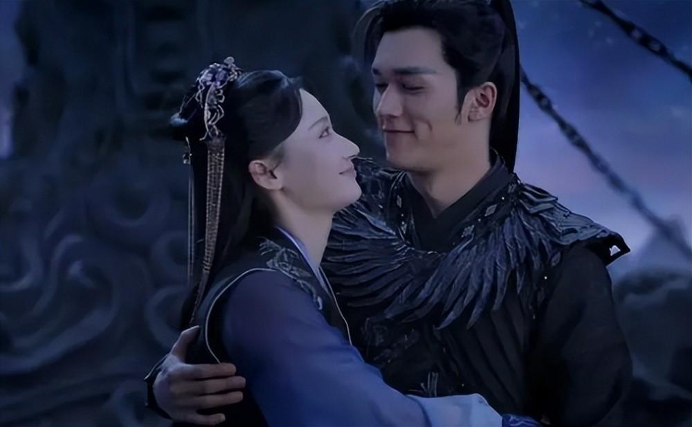 海彤戰(zhàn)胤小說最新章節(jié)，友情溫暖與日常歡樂的交織